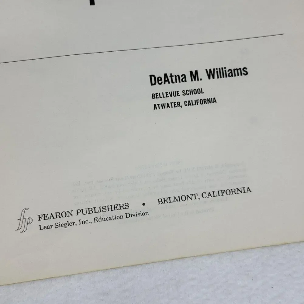 Fearon Paper-Bag Puppets DeAtna M Williams Teacher Aid Book 1966 Vintage Craft